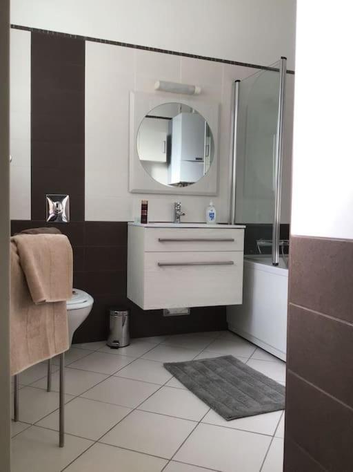 Spacious 3Br/2Bt Apartment With A/C In City Center ซาเกร็บ ภายนอก รูปภาพ